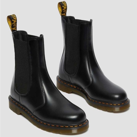 NWT DR MARTENS 2976 Hi Smooth Leather Chelsea Boots! - Picture 1 of 16